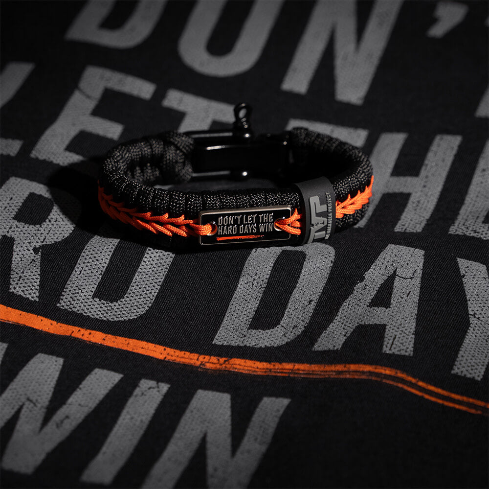 HARD DAYS TEE + FREE PARACORD